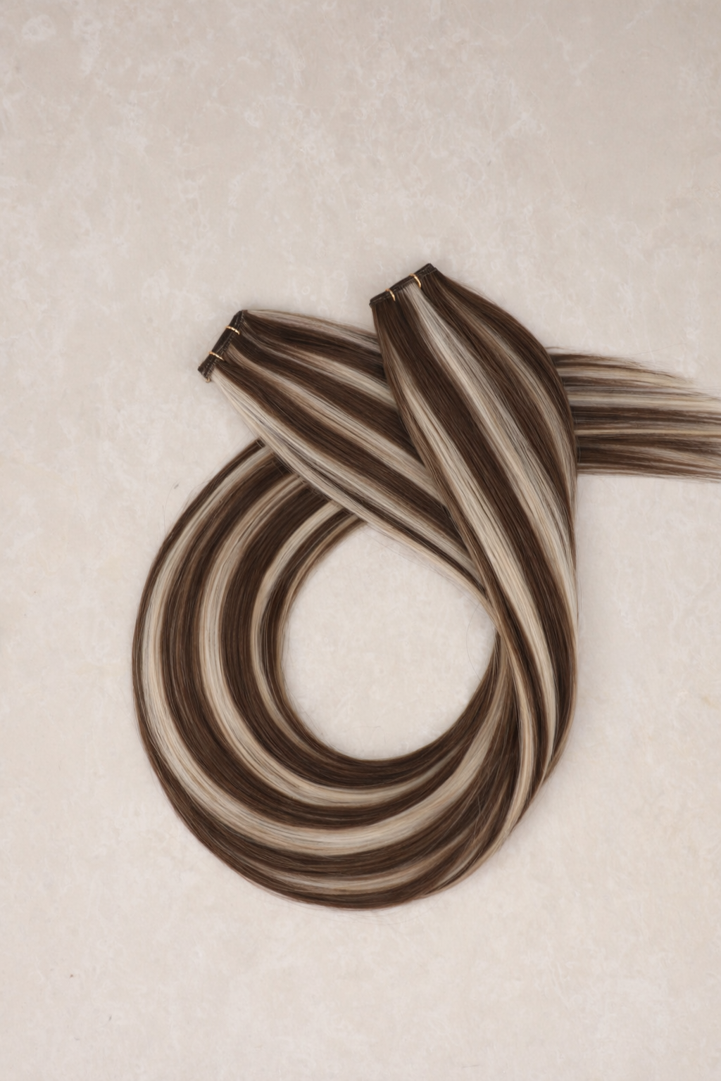 22" Genius Weft Human Hair Extensions. Mocha Latte #P6/1003