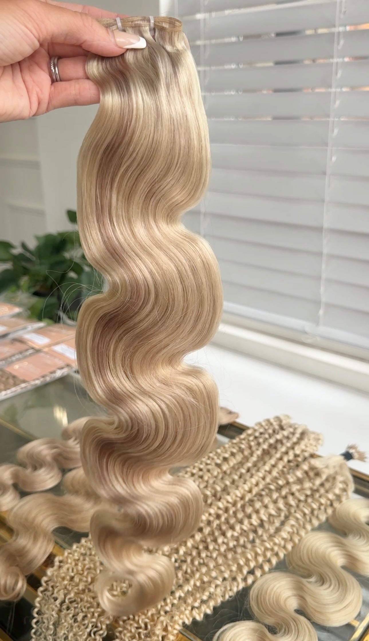 Curly | Wavy Human Hair Extensions. LA Blonde