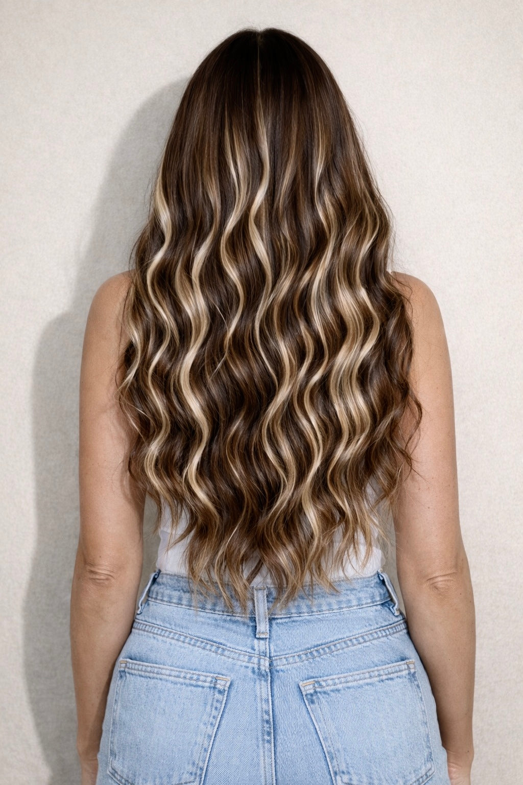 24" Nano Tip Human Hair Extensions. Mocha Latte #P6/1003